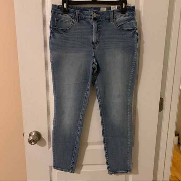 Time and Tru High rise skinny jeans - Picture 1 of 5